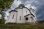 Церковь Троицы Живоначальной на подворье Воскресенского Новодевичьего монастыря, , Жуки, Себежский район, Псковская область