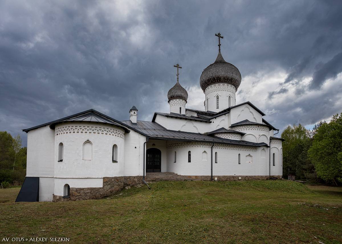 фасады. Церковь Троицы Живоначальной на подворье Воскресенского Новодевичьего монастыря, Жуки (Себежский район, Псковская область)