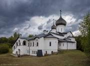 Церковь Троицы Живоначальной на подворье Воскресенского Новодевичьего монастыря, , Жуки, Себежский район, Псковская область