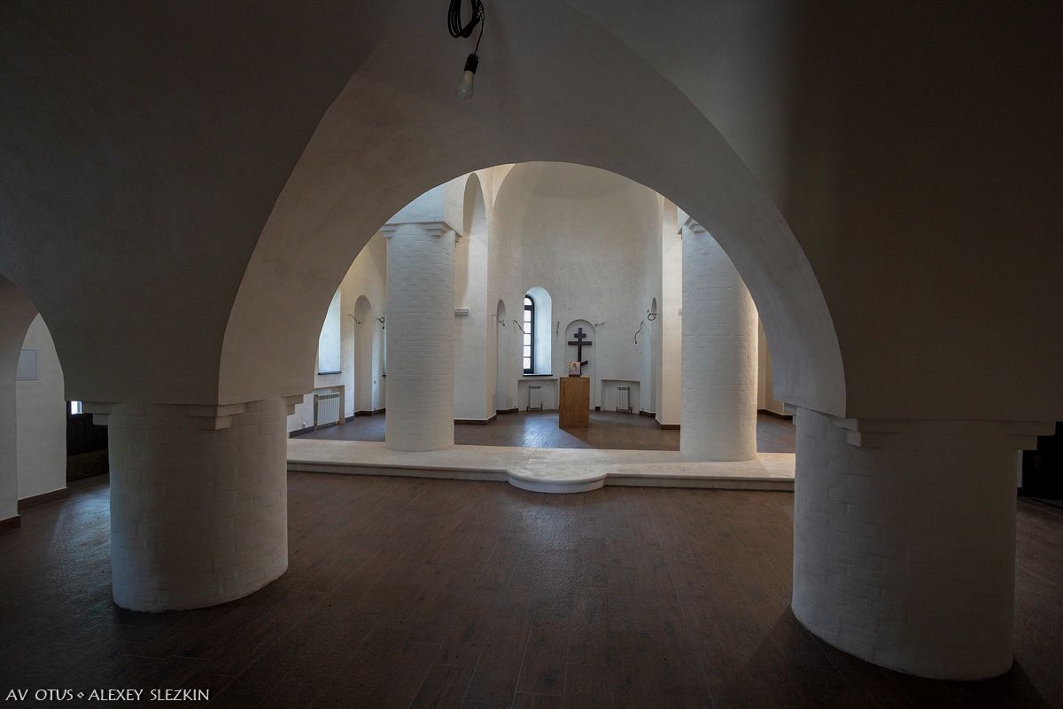 интерьер и убранство. Церковь Троицы Живоначальной на подворье Воскресенского Новодевичьего монастыря, Жуки (Себежский район, Псковская область)