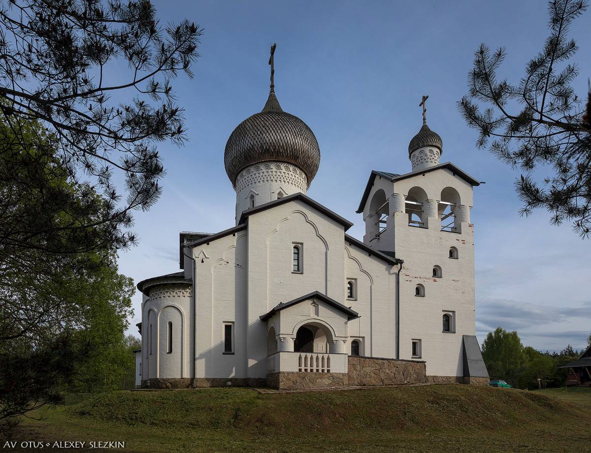 фасады. Церковь Троицы Живоначальной на подворье Воскресенского Новодевичьего монастыря, Жуки (Себежский район, Псковская область)
