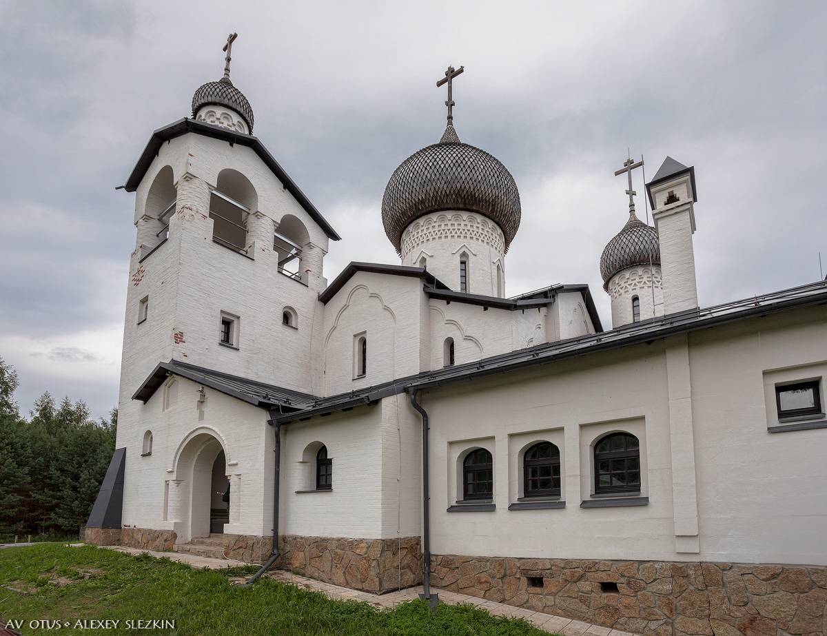 фасады. Церковь Троицы Живоначальной на подворье Воскресенского Новодевичьего монастыря, Жуки (Себежский район, Псковская область)