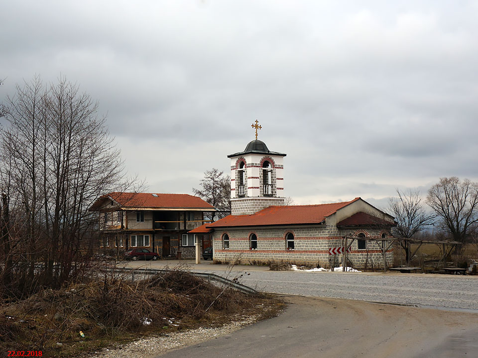Церковь Георгия Победоносца, Банско (Благоевградская область, Болгария). фасады