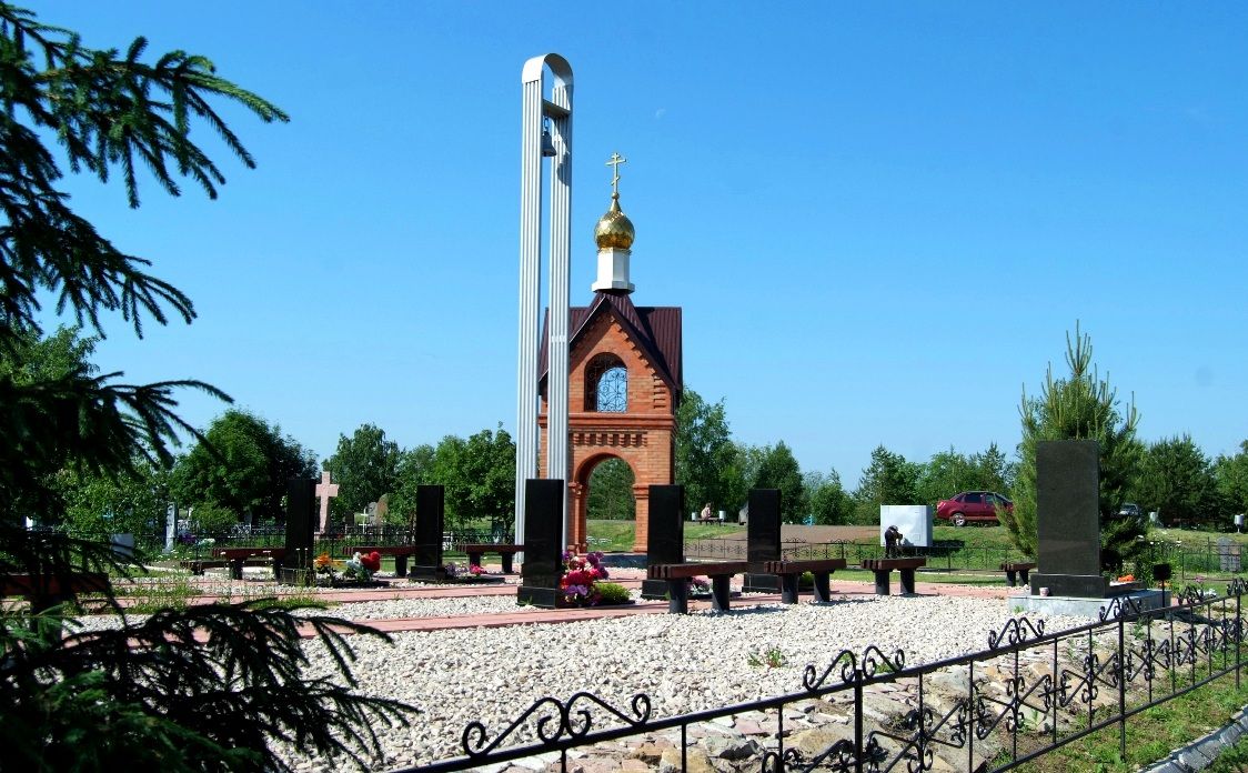 Часовня на городском кладбище, Бузулук (Бузулукский район, Оренбургская область). фасады, Часовня  на территории городского кладбища в Бузулуке Оренбургской области. 