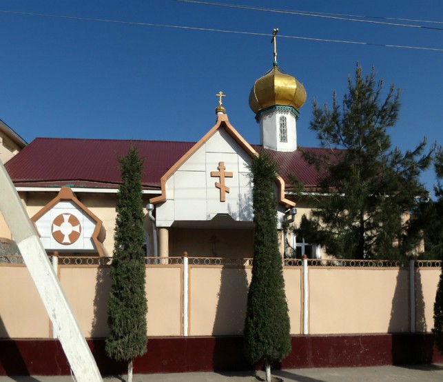 Джизак. Церковь Николая Чудотворца (новая). фасады