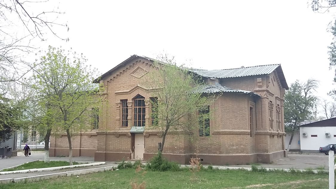 Прочие страны, Узбекистан, Джизак. Церковь Николая Чудотворца (старая), фотография. общий вид в ландшафте