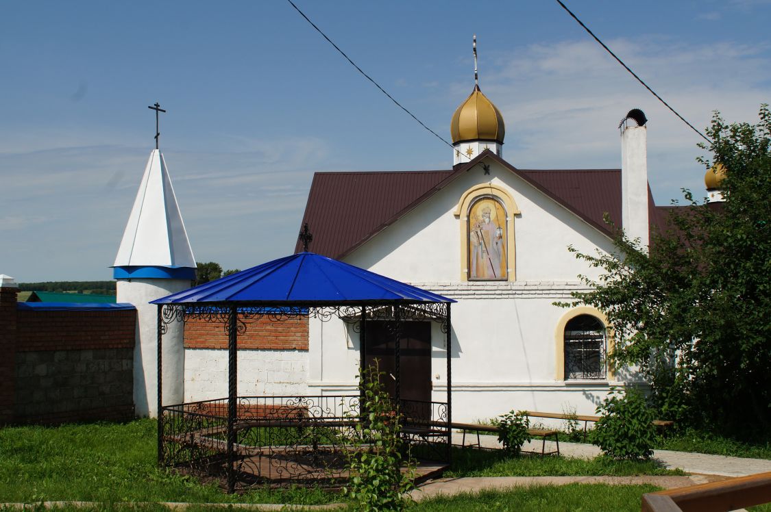 Новомихайловка. Покровский Эннатский мужской монастырь. Церковь Владимира равноапостольного. фасады