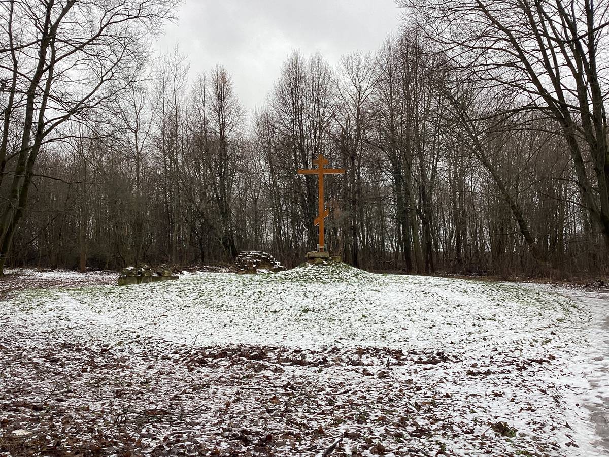 Вид с востока, общий вид в ландшафте. Церковь Казанской иконы Божией Матери, Башино (Ясногорский район, Тульская область)