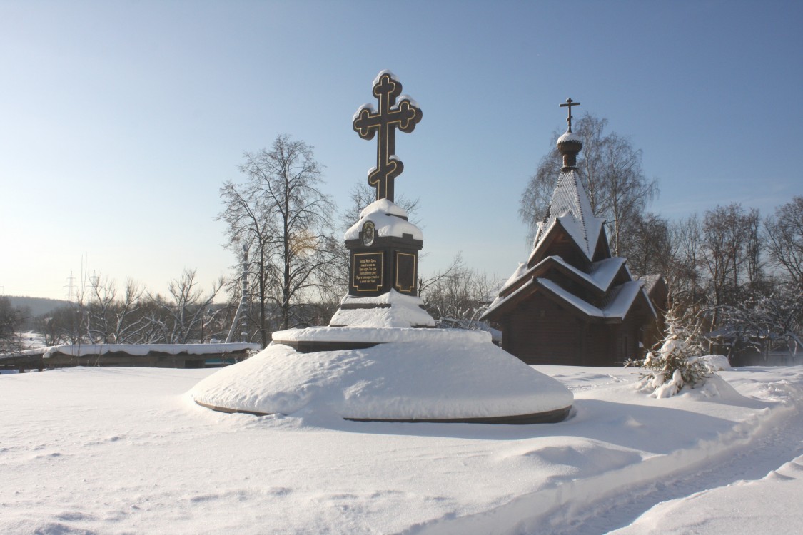 Церковь Рождества Пресвятой Богородицы (старая), Говорово (Новомосковский административный округ (НАО), г. Москва). дополнительная информация, Вид на церковное место с северо-востока.
