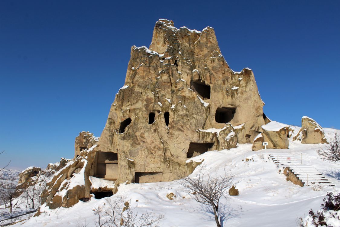 Монастырский комплекс в Гёреме, Гёреме (Невшехир, Турция). фасады