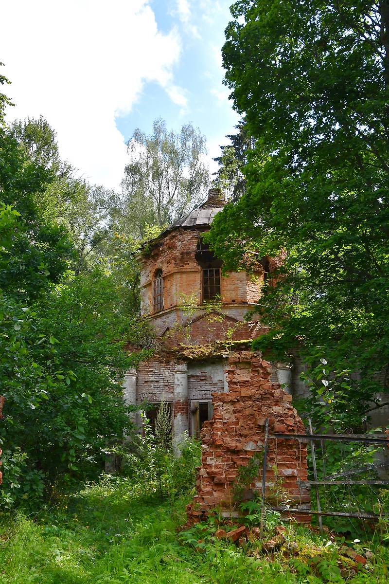 архитектурные детали. Церковь Троицы Живоначальной, Юренево (Наташино) (Максатихинский район, Тверская область)