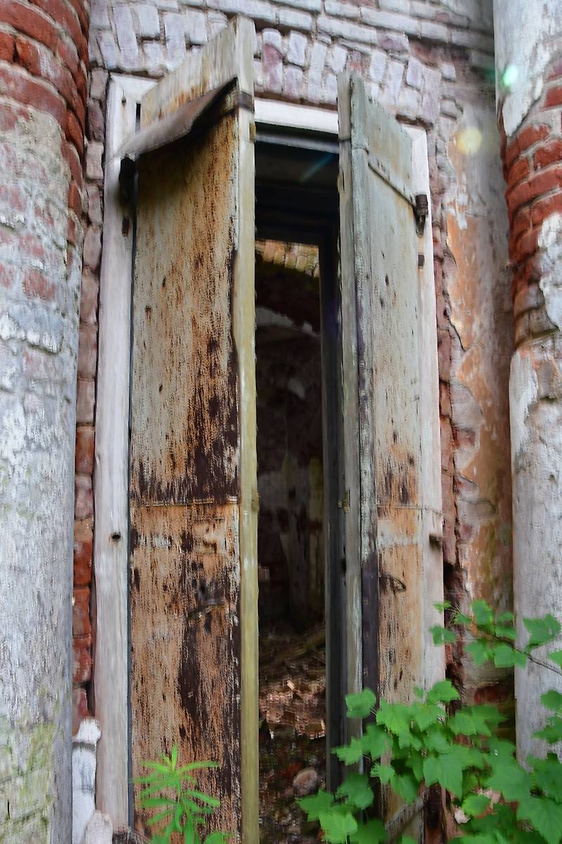 архитектурные детали. Церковь Троицы Живоначальной, Юренево (Наташино) (Максатихинский район, Тверская область)