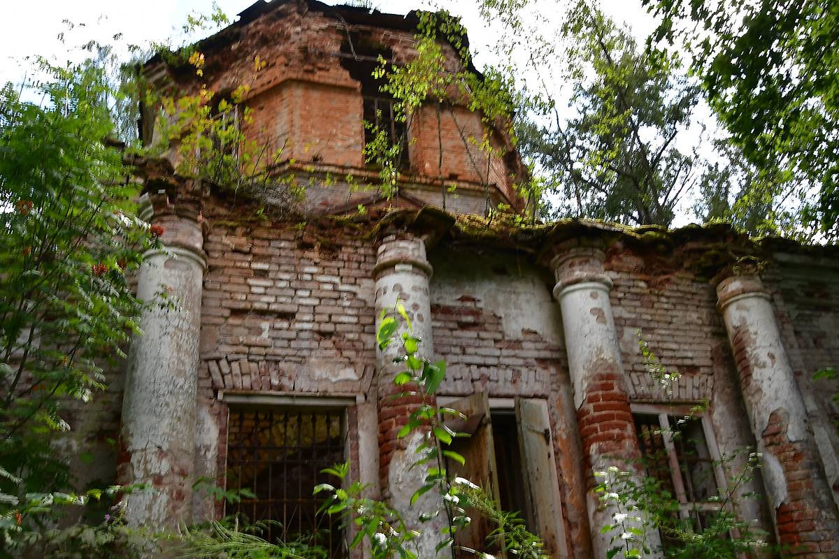 архитектурные детали. Церковь Троицы Живоначальной, Юренево (Наташино) (Максатихинский район, Тверская область)