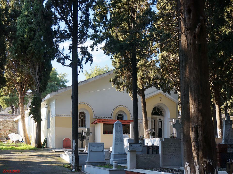 Салоники (Θεσσαλονίκη). Неизвестная церковь. фасады