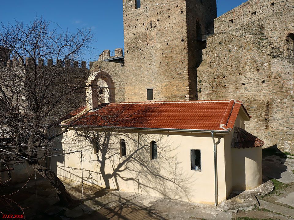 Салоники (Θεσσαλονίκη). Церковь Елевферия Иллирийского. общий вид в ландшафте