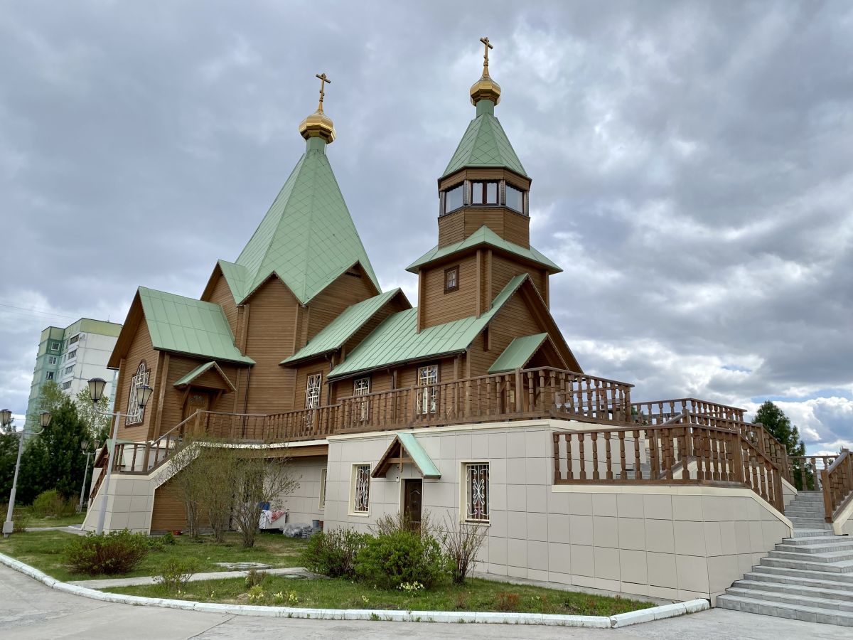 Церковь Троицы Живоначальной, Полярные  Зори (Полярные Зори, город, Мурманская область). фасады