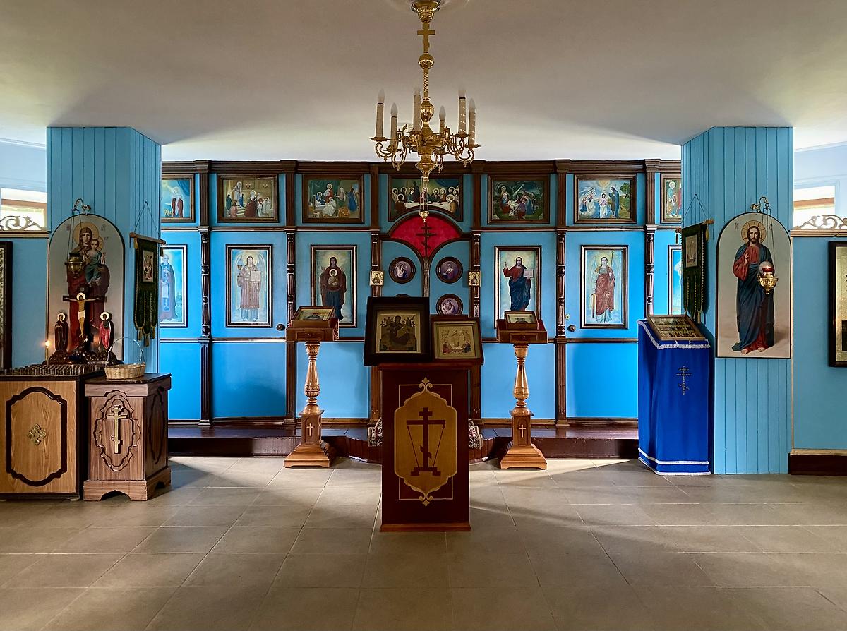 Нижний храм, интерьер и убранство. Церковь Троицы Живоначальной, Полярные  Зори (Полярные Зори, город, Мурманская область)