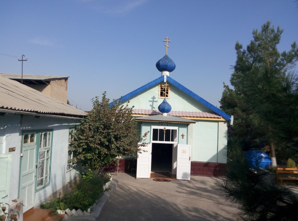 Наманган. Церковь Михаила Архангела. фасады, Личное фото