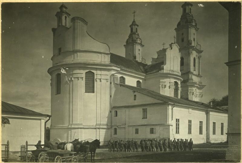 Березвечье. Березвечский Рождество-Богородицкий женский монастырь. Церковь Рождества Пресвятой Богородицы. архивная фотография, Частная коллекция. Фото 1920-х годов