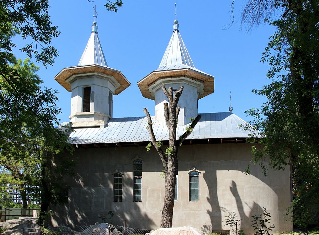 Церковь Серафима Саровского, Кишинёв (Кишинёв, Молдова). фасады