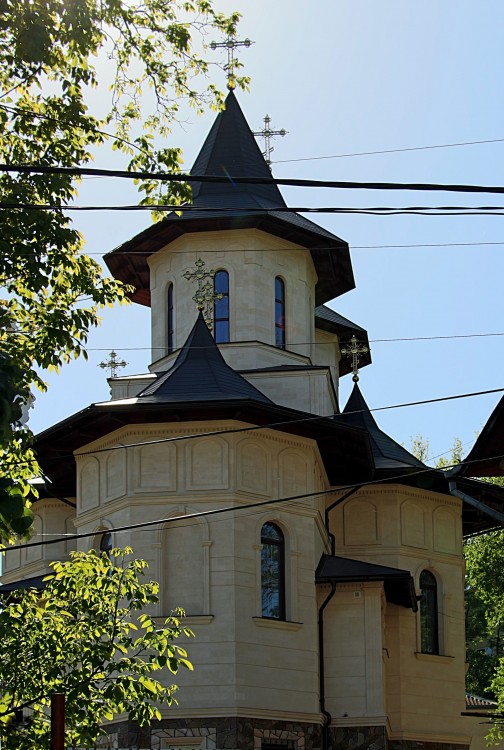 Церковь Георгия Победоносца и Стилиана, Кишинёв (Кишинёв, Молдова). фасады