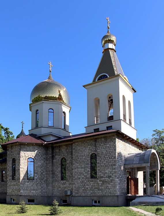 Кишинёв. Церковь Космы и Дамиана. фасады