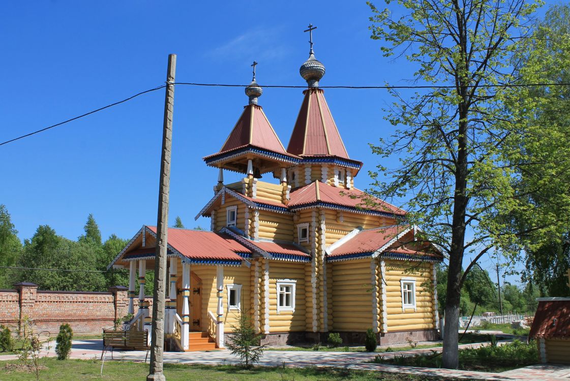 Сенино. Успенская Феклина пустынь. Церковь Феклы Иконийской. фасады