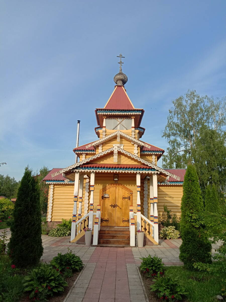Успенская Феклина пустынь. Церковь Феклы Иконийской, Сенино (Козельский район, Калужская область). фасады