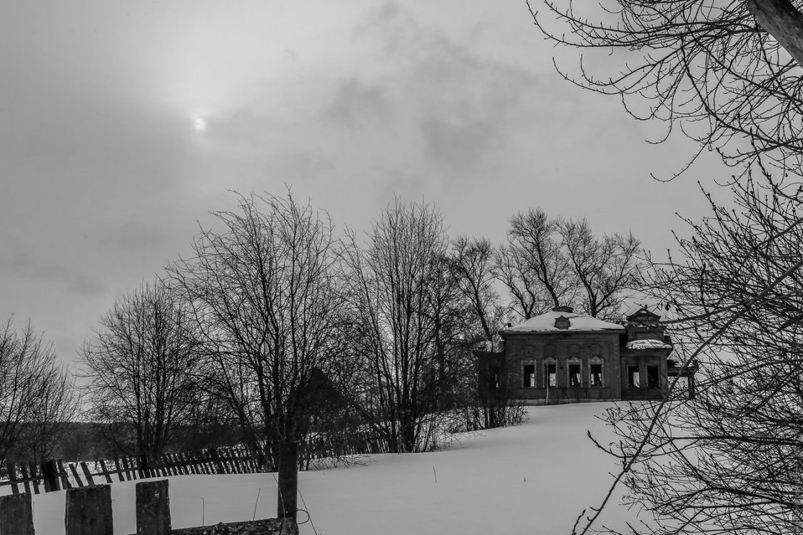 Церковь Иоанна Златоуста, Шубино (Кунгурский район и г. Кунгур, Пермский край). архивная фотография, Церковь Иоанна Златоуста в Шубино. Вид с севера