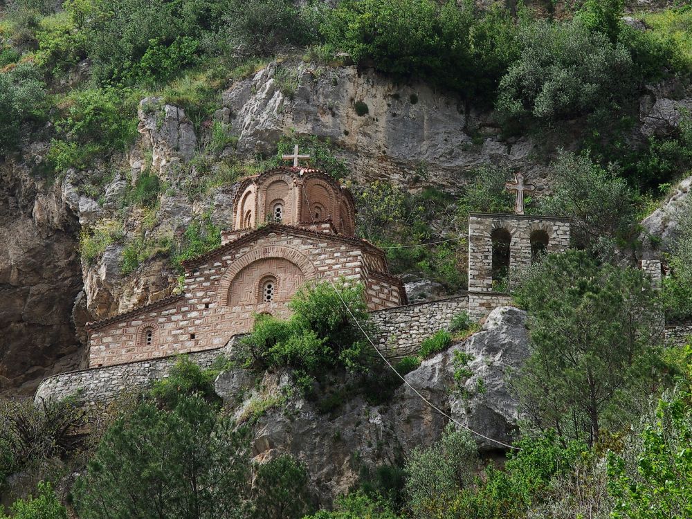 Церковь Михаила Архангела, Берат (Албания, Прочие страны). фасады, вид с юго-востока