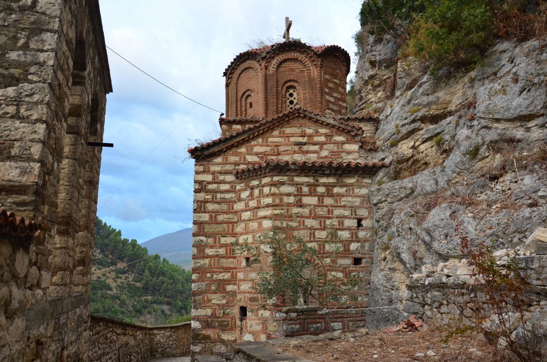 Церковь Михаила Архангела, Берат (Албания, Прочие страны). фасады