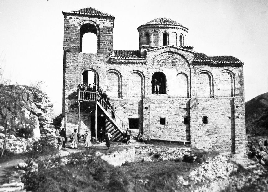 Храм после реставрации. Фото 1936 г. из приходского архива, архивная фотография. Церковь Успения Пресвятой Богородицы, Асеновград (Пловдивская область, Болгария)