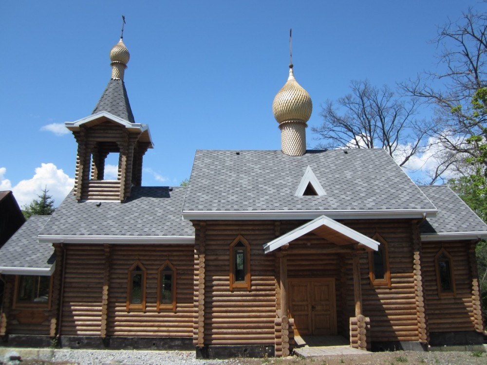 Владивосток. Церковь Троицы Живоначальной. фасады