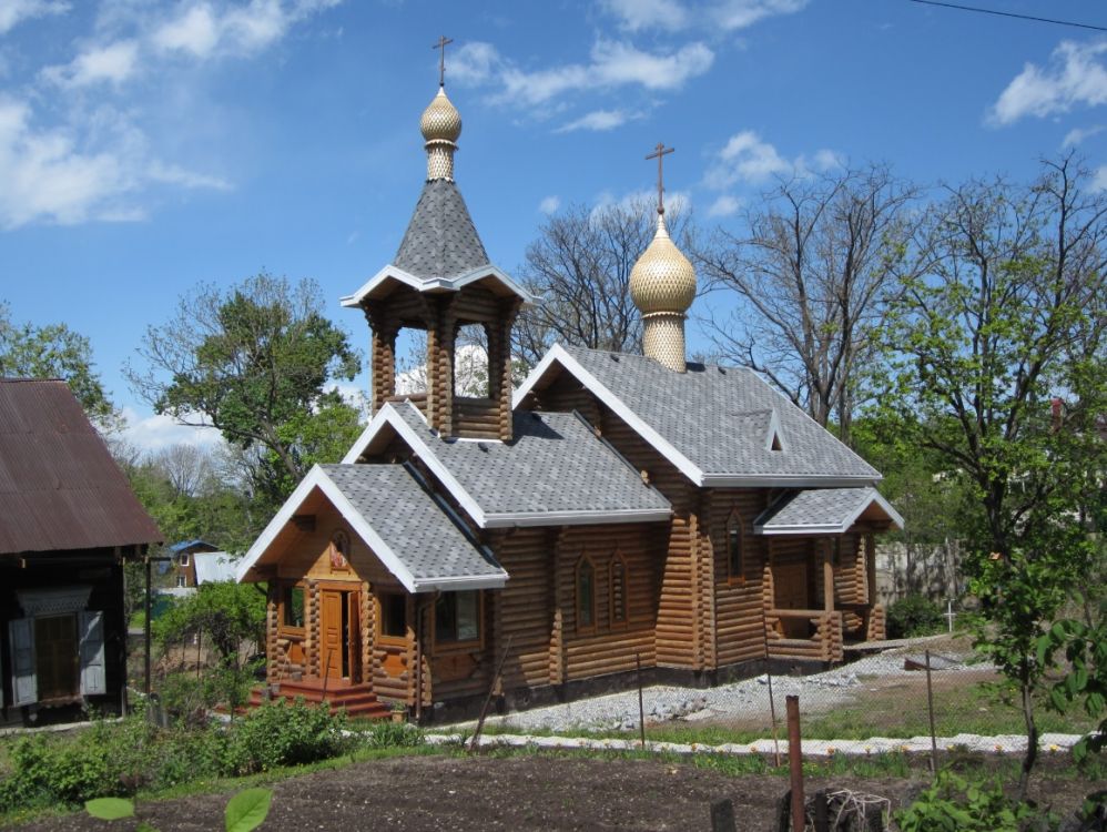 Владивосток. Церковь Троицы Живоначальной. фасады