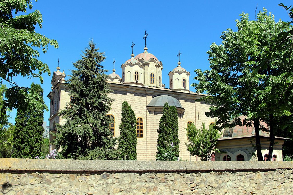 Яссы. Петропавловский монастырь. Церковь Петра и Павла. фасады