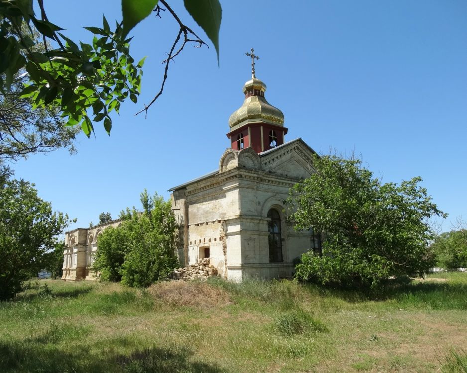 Новопетровское. Церковь Николая Чудотворца. фасады
