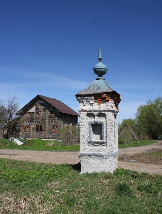 Черкутино. Часовня-столп. фасады, Вид с юга