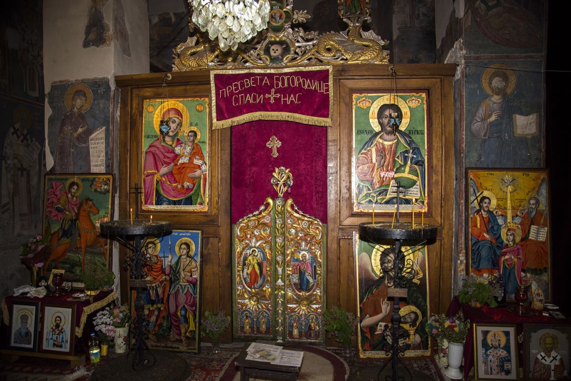 Чучер-Сандево. Монастырь Никиты мученика. интерьер и убранство, иконостас