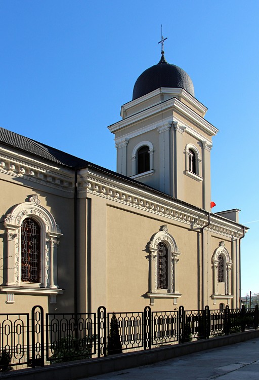 Яссы. Церковь Троицы Живоначальной. фасады