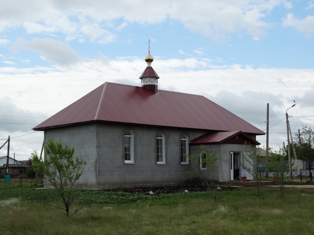 Нижнесакмарский. Церковь Богоявления Господня. фасады