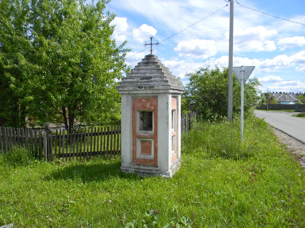 Верхний Ландех. Неизвестная часовня. фасады