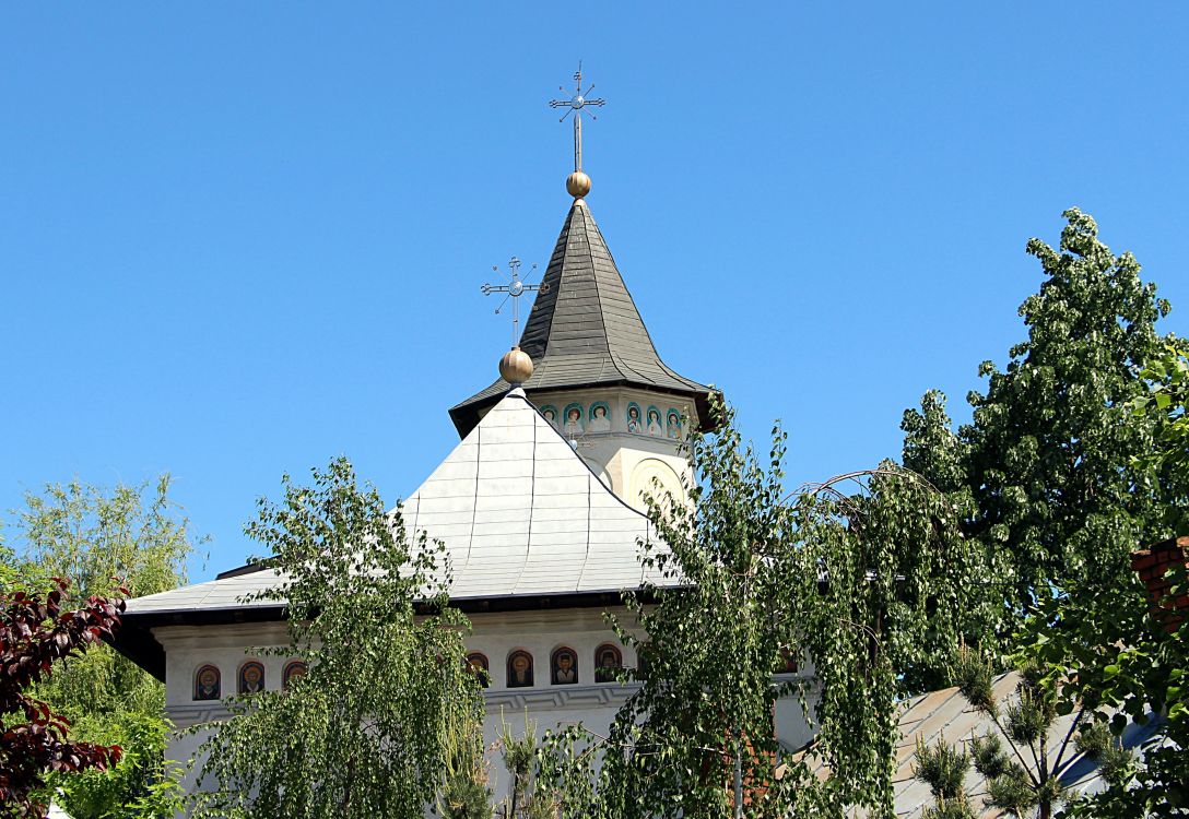 Яссы. Церковь Андрея Первозванного. фасады