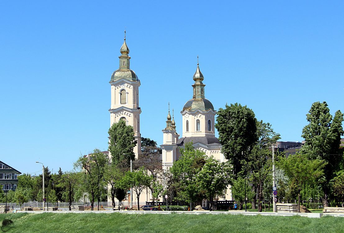 Яссы. Церковь Успения Пресвятой Богородицы. фасады