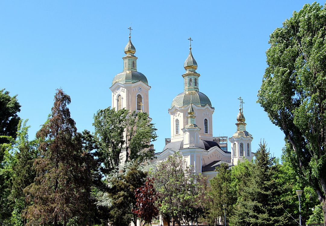 Яссы. Церковь Успения Пресвятой Богородицы. фасады