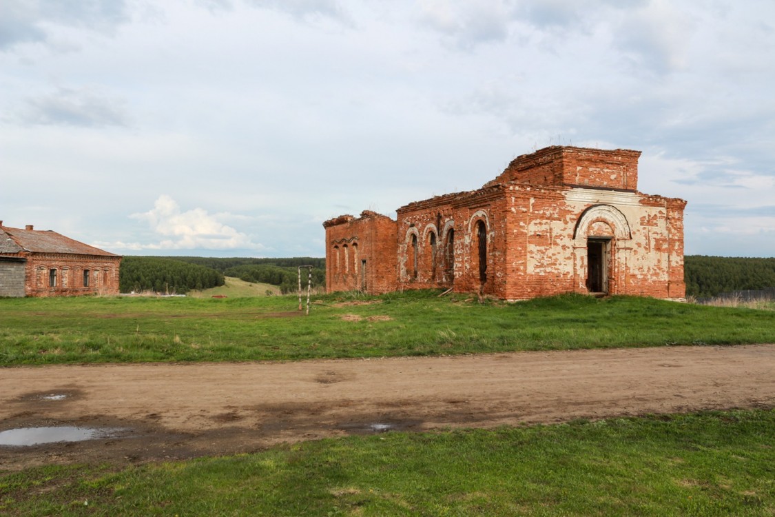 Церковь Константина и Елены, Гостьково (Алапаевский район (Алапаевское МО и Махнёвское МО), Свердловская область). фасады