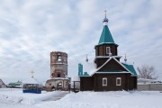 Церковь Покрова Пресвятой Богородицы (новая), С видом на старую колокольню (вид с востока)<br>, Песчано-Коледино, Далматовский район, Курганская область