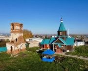 Церковь Покрова Пресвятой Богородицы (новая), Слева старая, справа новая церкви<br>, Песчано-Коледино, Далматовский район, Курганская область