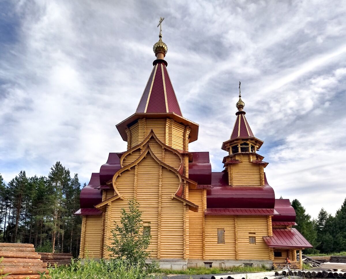 Церковь Воздвижения Креста Господня, Савинский (Плесецкий район, Архангельская область). фасады
