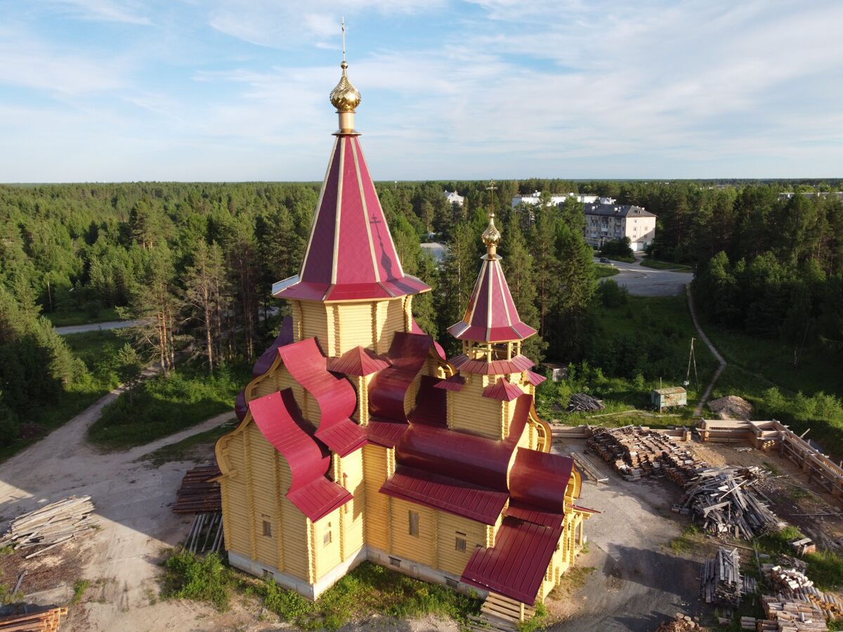Церковь Воздвижения Креста Господня, Савинский (Плесецкий район, Архангельская область). фасады