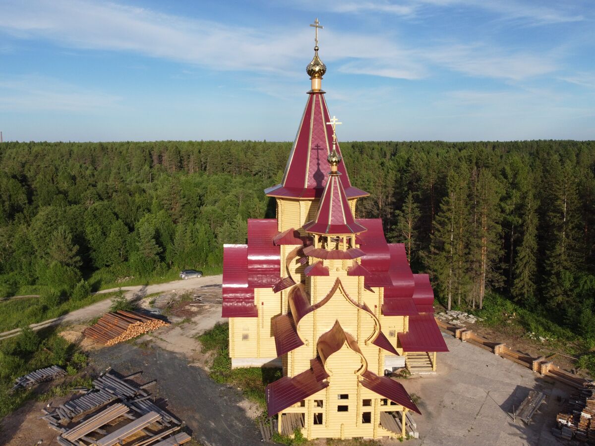 Церковь Воздвижения Креста Господня, Савинский (Плесецкий район, Архангельская область). фасады
